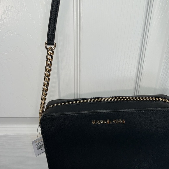 Michael Kors, jet set purse, leather cross, body adjustable, color, black - Picture 3 of 7